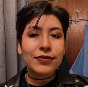 Meet your Posher, Crystal